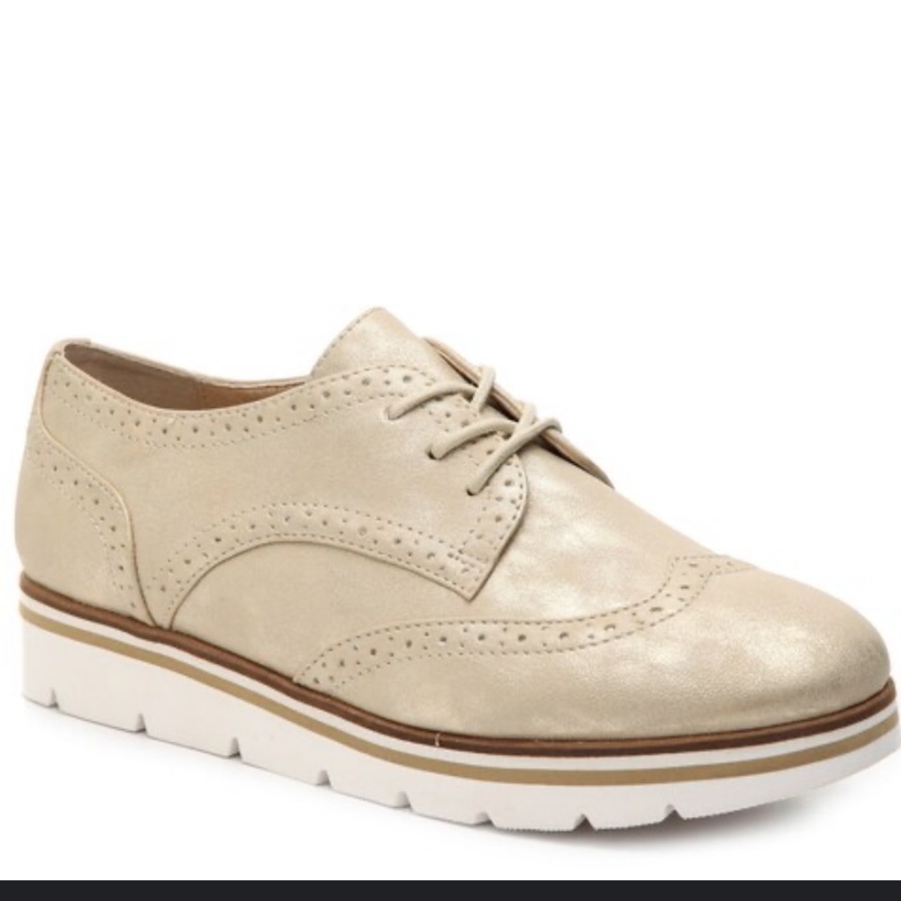 Nine West Preppy Oxford Wing Tip Shoes Gold Vegan Leather size 7